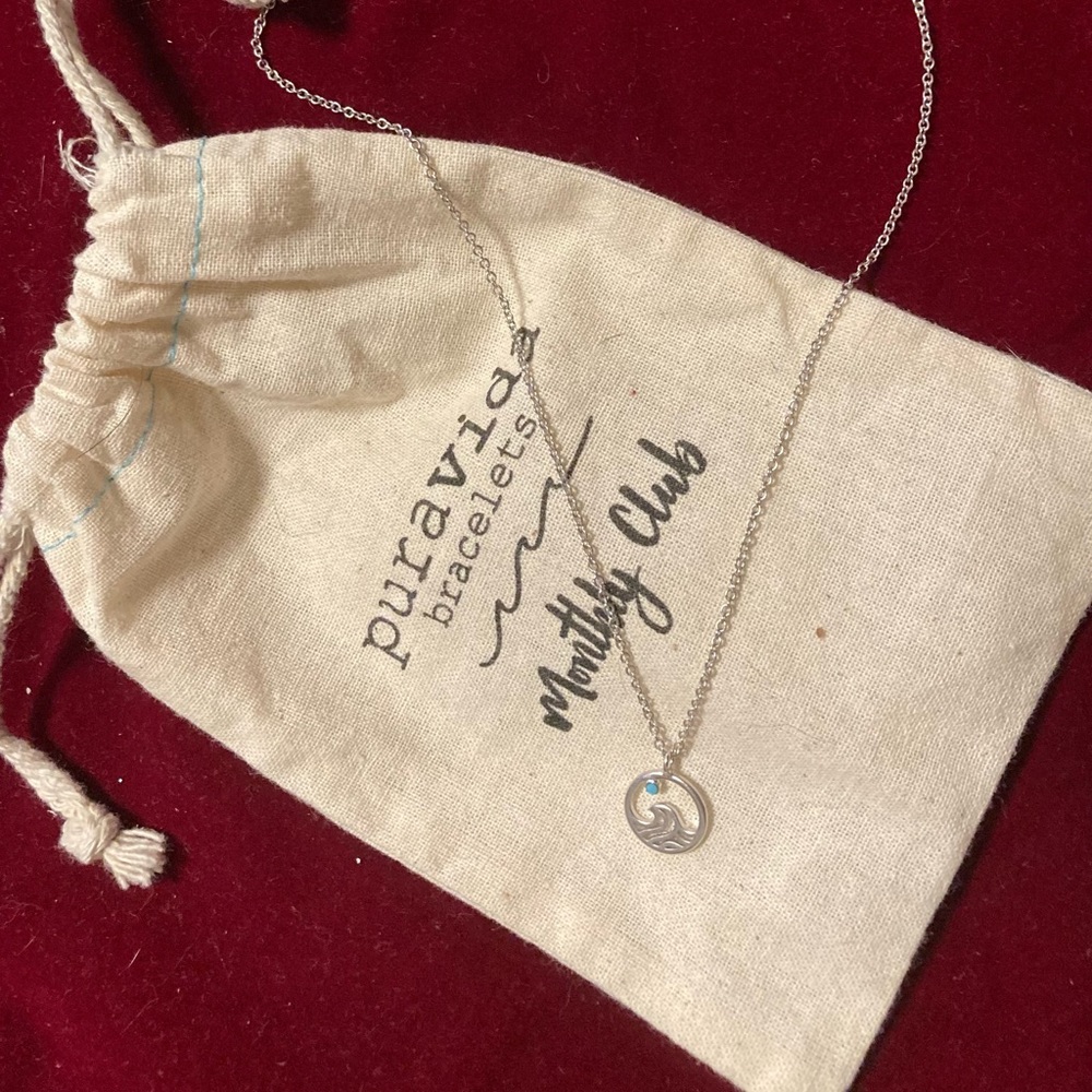 Pura Vida Silver Wave Necklace NWOT